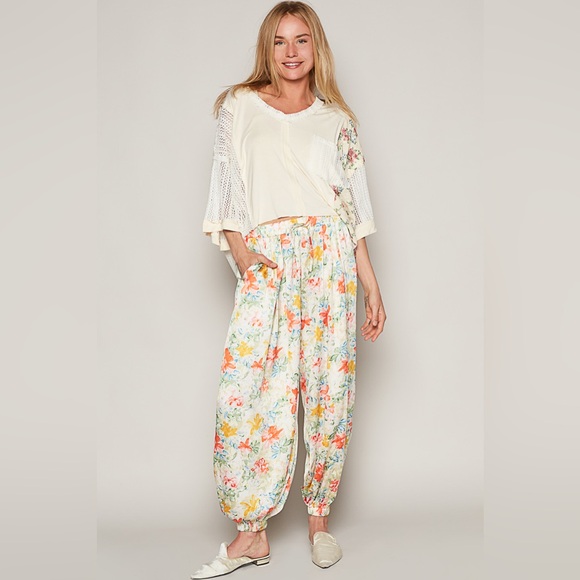 POL “Fairytale Dreamer Tee” | Cream - Picture 7 of 7